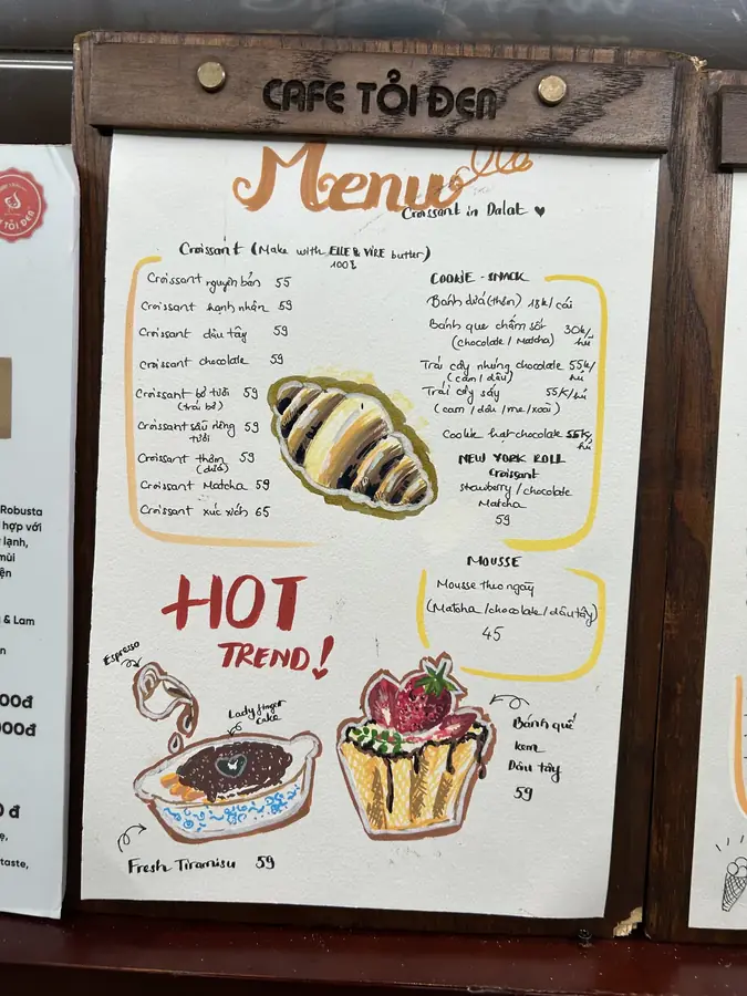 Меню выпечки по-вьетнамски — Кофейня Croissant in Dalat — круассаны и кофе на чёрном чесноке, Далат