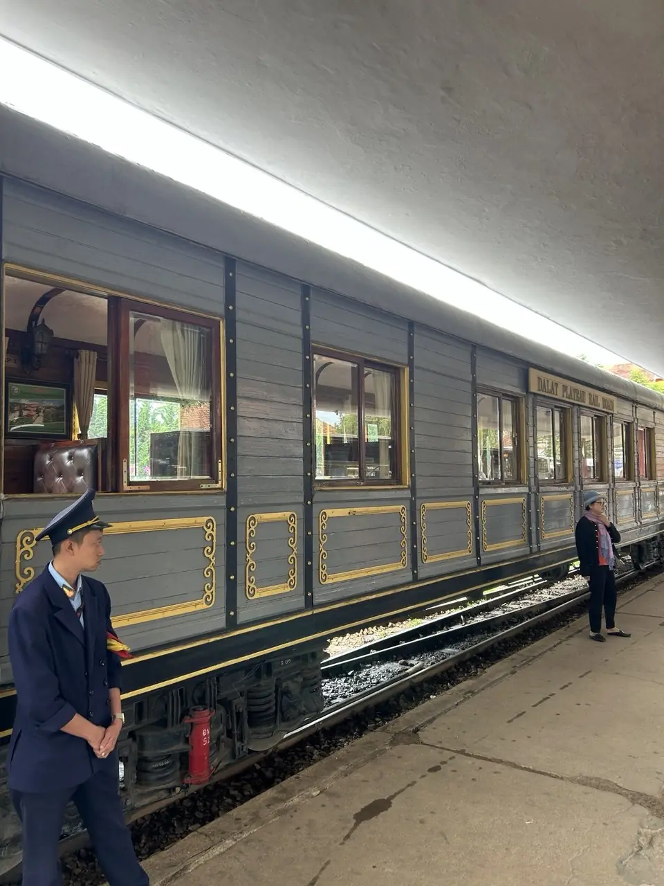 Trai Mat heritage train + pagoda, Da Lat