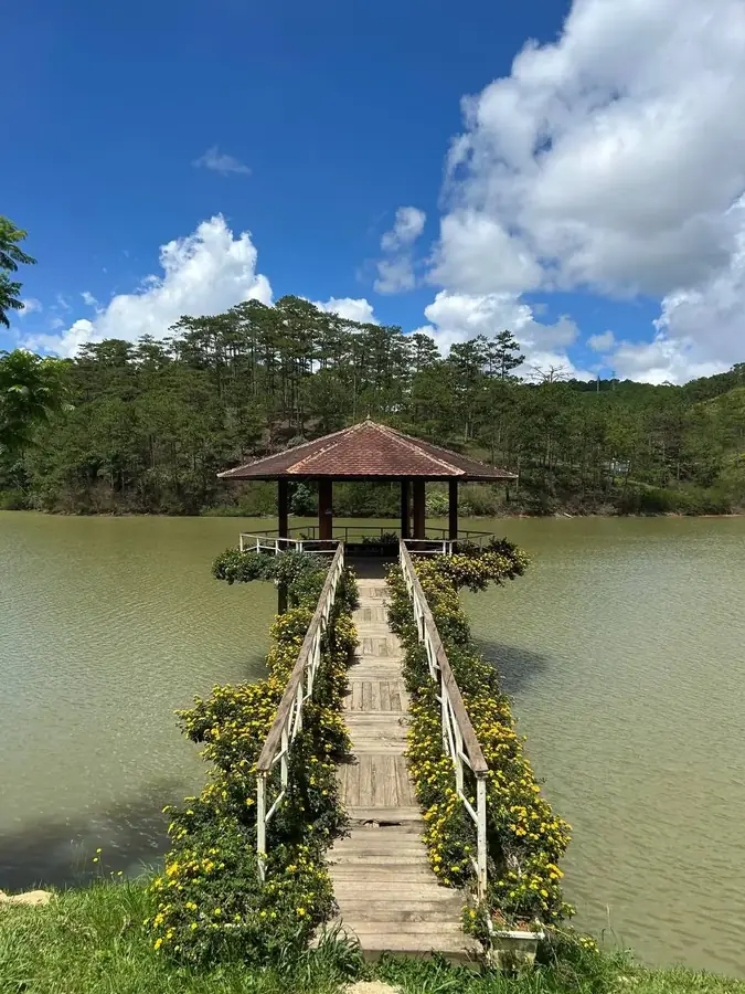 The lake gazebo with a wooden bridge, Valley of Love — Valley of Love, Da Lat
