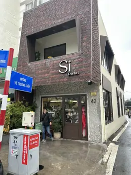 Sì Dalat — кофейня с европейским кофе, Далат